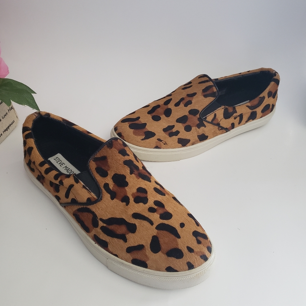 Steve Madden ecentric Animal Print Slip-On Sneakers sz 9.5